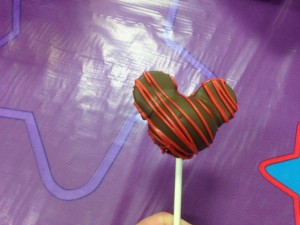 Mickey Mouse Cake Pop